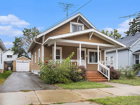 2nd image of 1021 Myrtle St NW