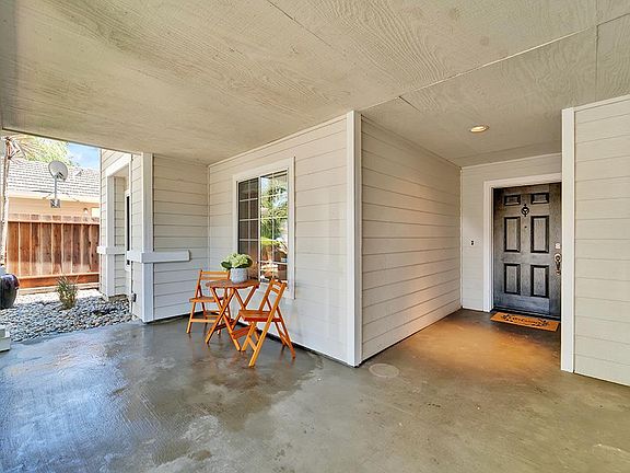 2nd image of 761 Del Mar Dr