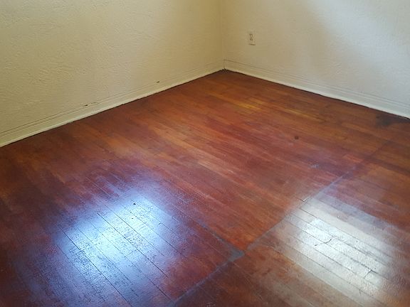 4th image of 3941 51st Ave N