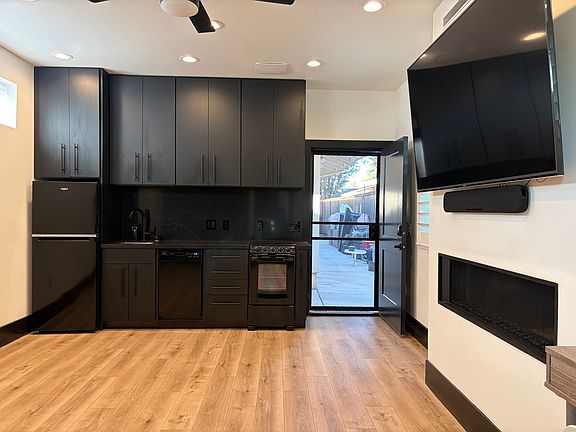 5th image of 4708 Marlborough Way #Adu
