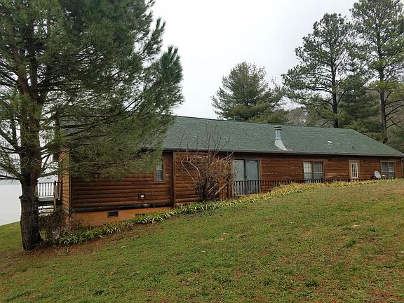 3rd image of 1425 Lake Front Dr