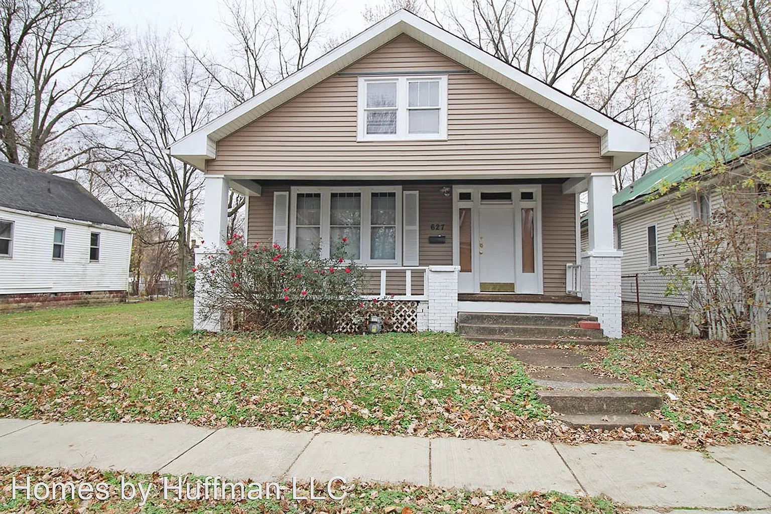 627 Jackson Ave photo 1