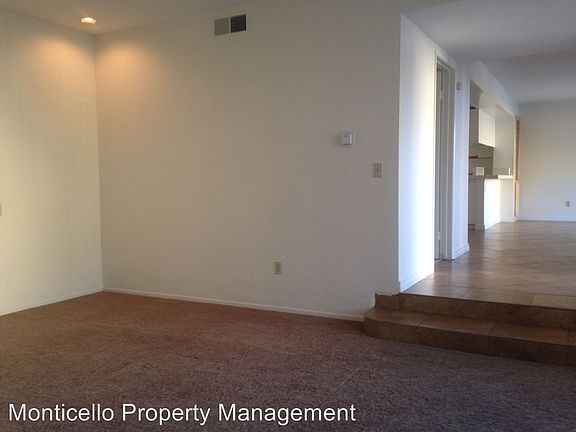 3rd image of 16761 Moody Cir APT A