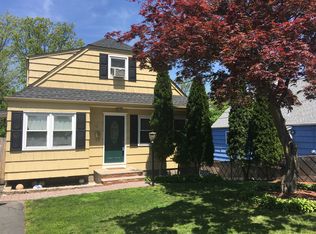 32 Arch St, Butler, NJ 07405