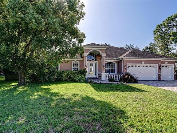 3rd image of 207 Palmetto Ln