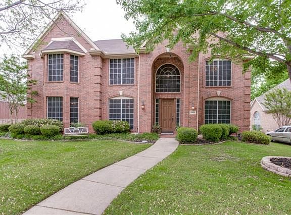 2nd image of 10612 Briar Brook Ln