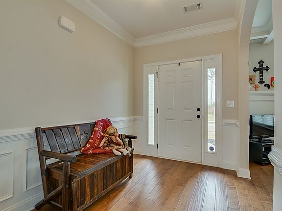 5th image of 3854 Berkshire Way