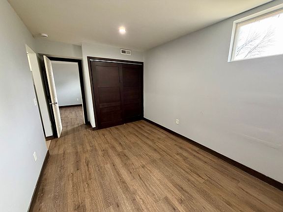 4th image of 809 E 7th St #8
