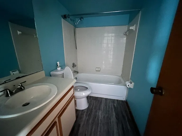 7005 SW 46th Ave — Photo 14