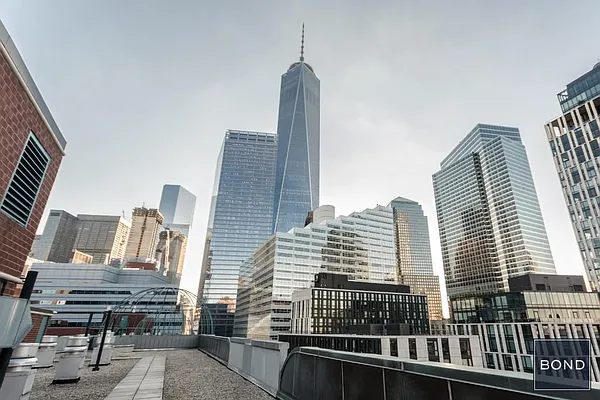 Rented by Bond New York | media 9