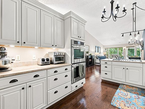 5th image of 2015 Minnetonka Dr