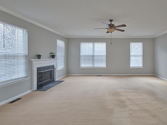 5th image of 24 Cameron Ct #24