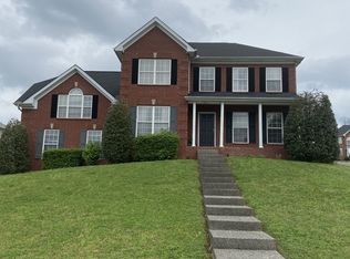 100 Polk Ct, Hendersonville, TN 37075