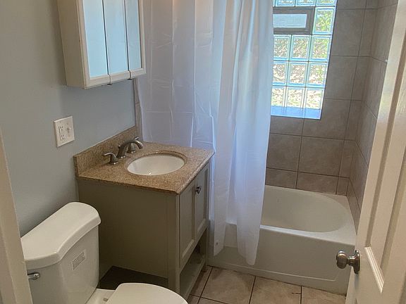 4th image of 3432-40 W Franklin Blvd #3438-1C