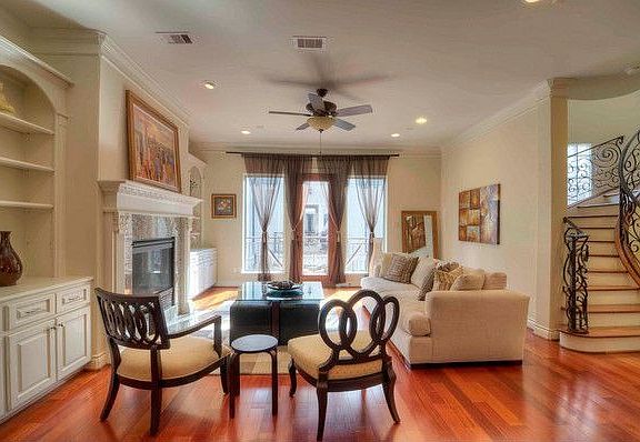 Bright and spacious living room