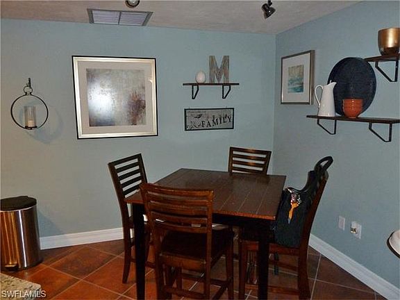 5th image of 1463 Reynard Dr