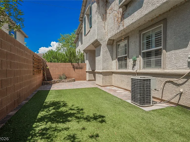 9133 Alpine Grove Ave #103 — Photo 21
