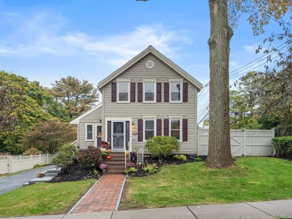 192 Wren St, West Roxbury, MA 02132