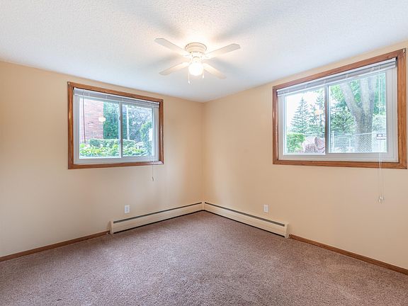5th image of 6690 Lucia Ln NE #15