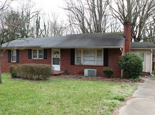 2526 Lullington Dr, Winston Salem, NC 27103