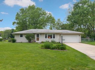 1308 Yorkville Ave, Union Grove, WI 53182