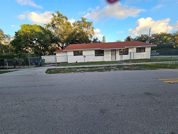 2nd image of 16945 NW 28th Ave