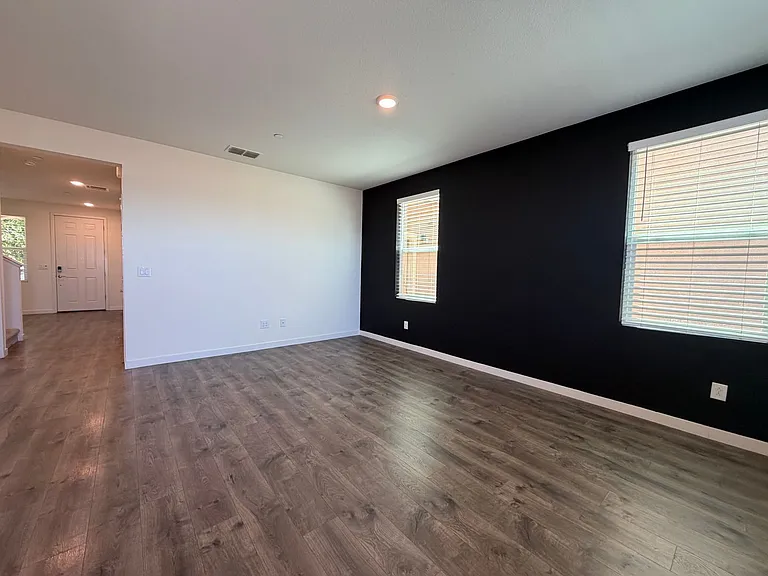 3917 Aristotle Cir — Photo 37