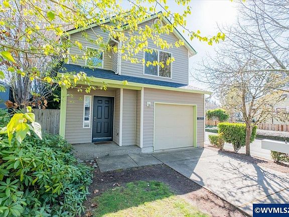 4th image of 1825 SW Easy St