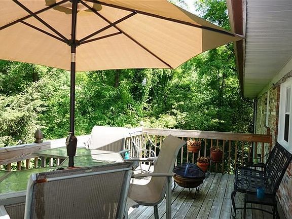 4th image of 2305 Woodridge Ave