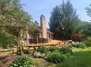 2862 Chestnut Run Dr, Bloomfield Hills, MI