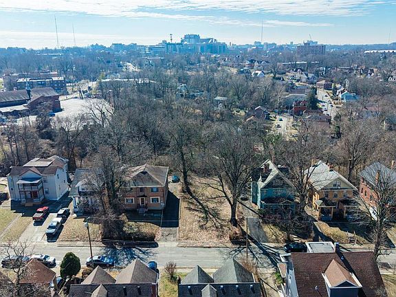 3rd image of 537 Camden Ave