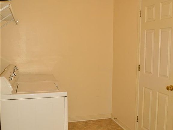 4th image of 4084 Erika Ct