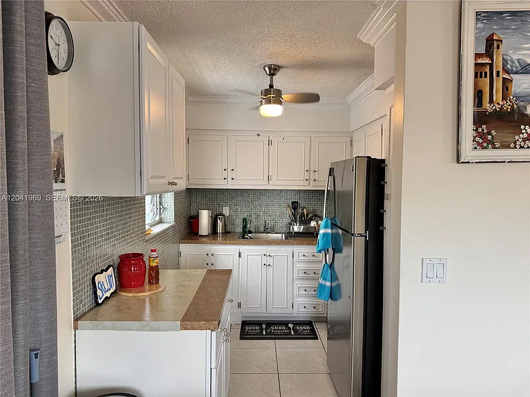 920 SW 11th Ave #11 — Photo 8