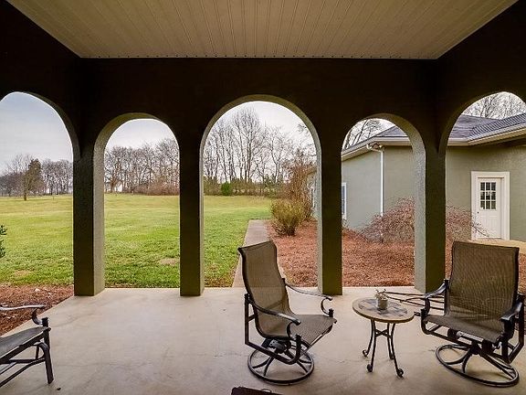 3rd image of 188 Keeneland Ct
