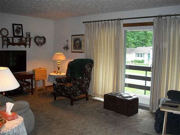 3rd image of 370 Stahl Ave