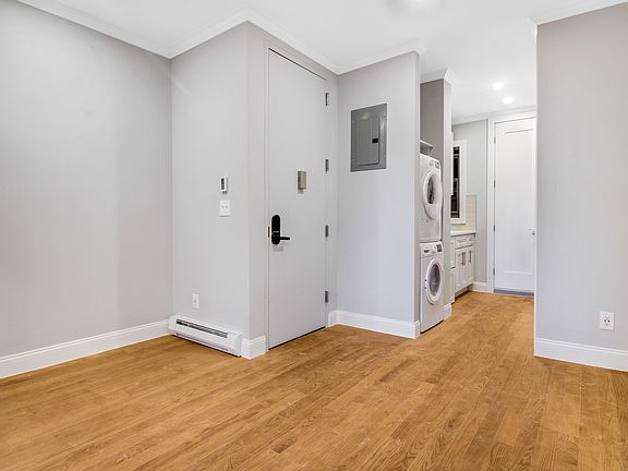 4th image of 427 E 80th St APT 5C