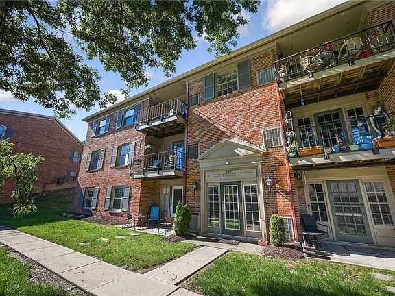 2nd image of 940 Margarite Dr APT K