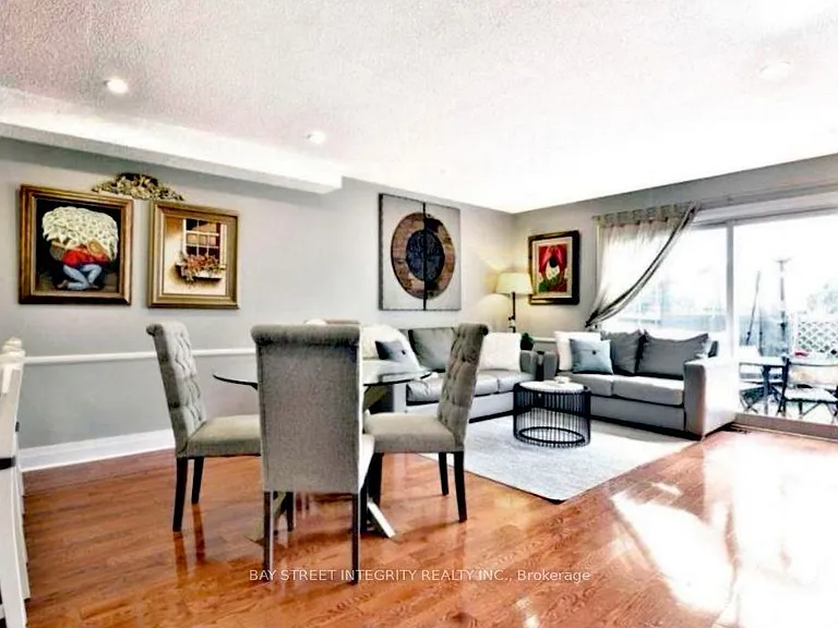 1580 Lancaster Dr #29 — Photo 3