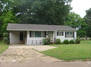 442 Beech Grove Dr, Forrest City, AR 72335