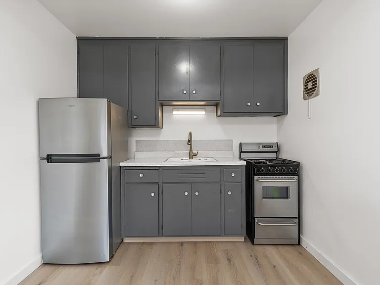 Rucker Court Apartments — Photo 7