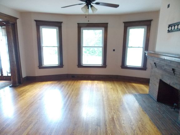 2nd image of 798 Ashland Ave Unit 2