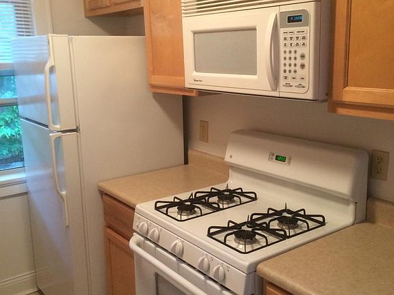 5th image of 3084 Celeron Ave APT 12