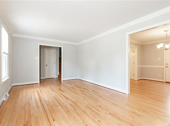 4th image of 6908 W Grace St