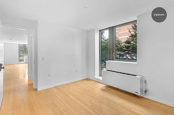 Sold by Triplemint | media 19