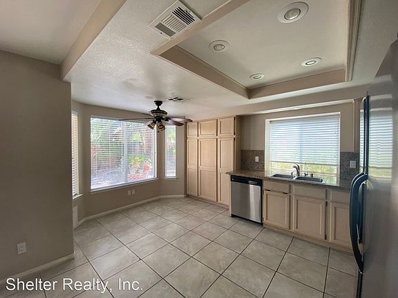 5th image of 2440 Ginger Lily Ln