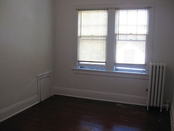 5th image of 394 Cleveland Ave N APT 5
