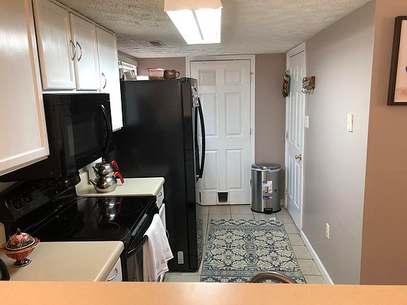 4th image of 1609 Romulus Ln