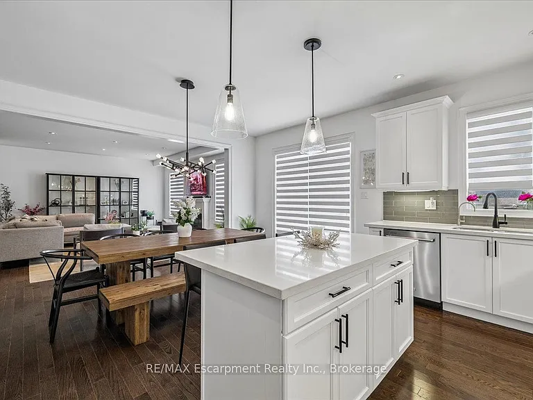 2400 Spring Meadow Way — Photo 21