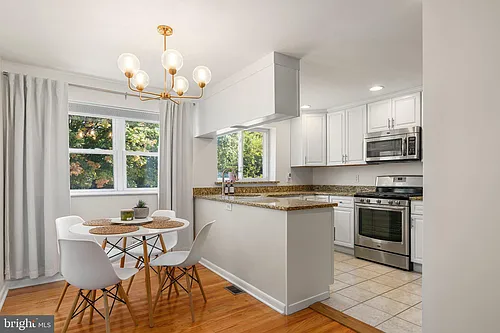 5461 Quentin St Photo 1
