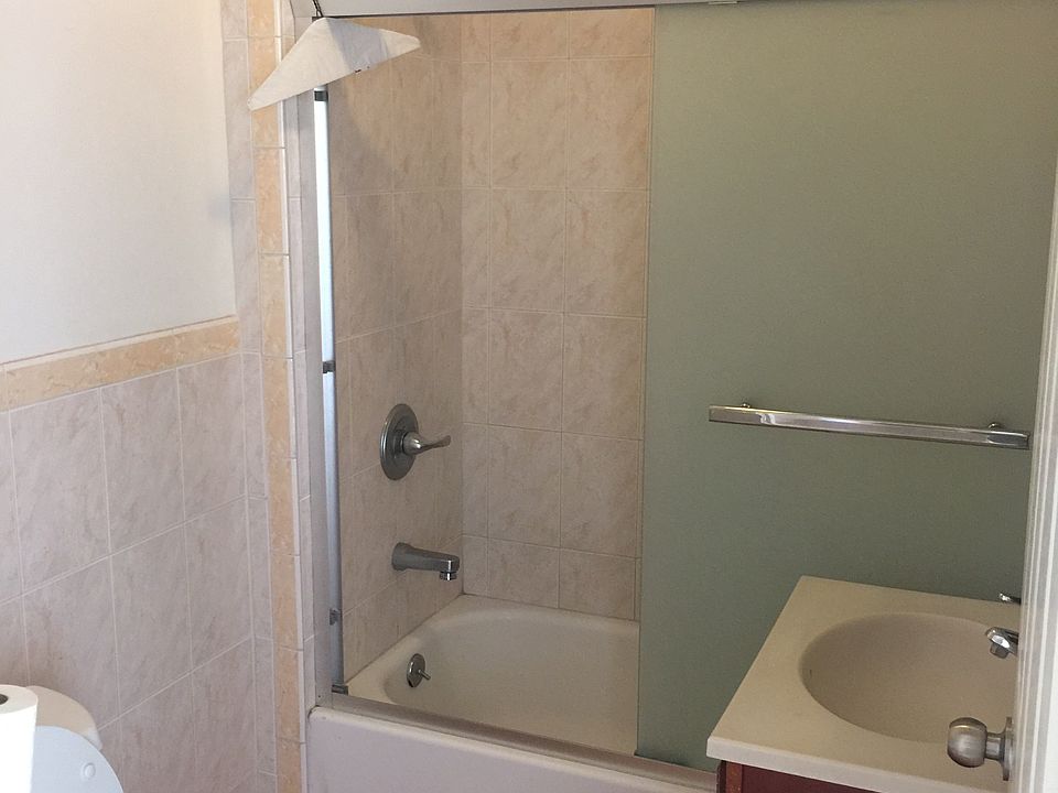 1st image of 101 Hillcrest Dr APT C